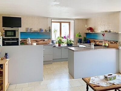 Maison à vendre à VAL SURAN de 137m²