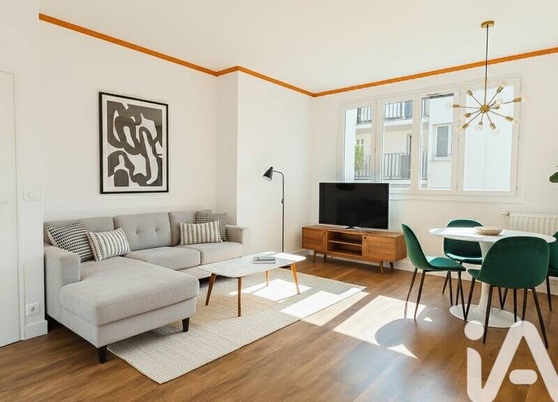 Appartement spacieux avec garage et balcon à 700000€