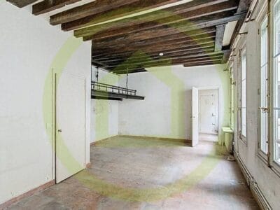 Appartement spacieux avec garage et balcon à 470000€