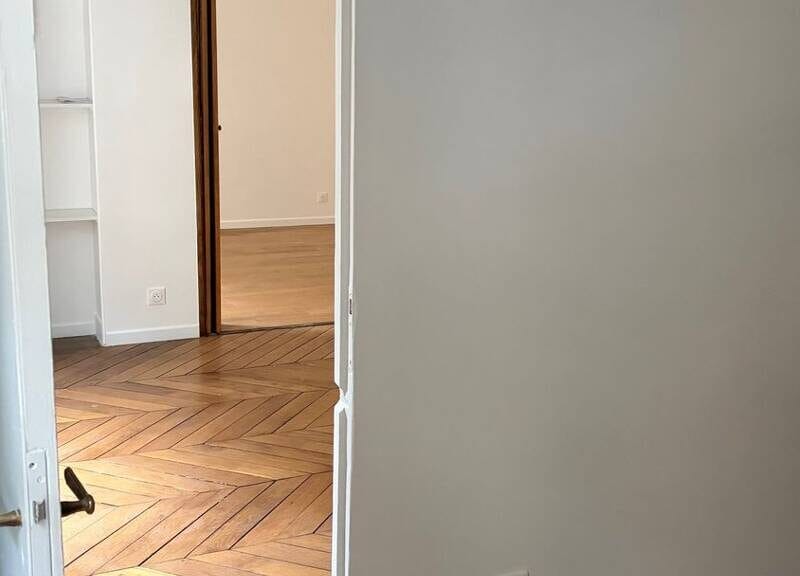 Appartement spacieux avec garage et balcon à [Localisation]