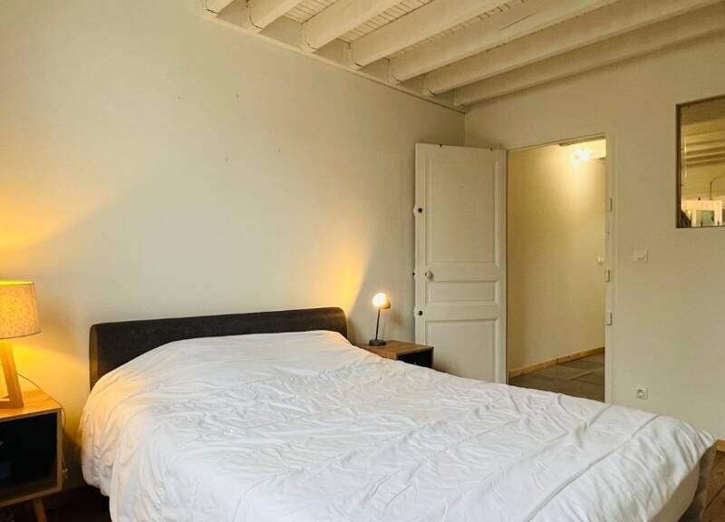 Appartement lumineux avec balcon et garage à [Localisation]