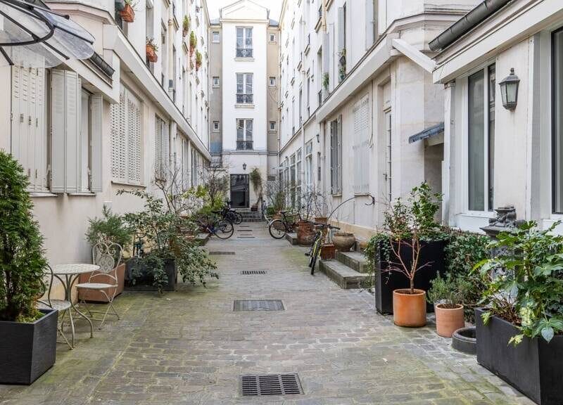 Appartement spacieux avec balcon et garage à 1750€