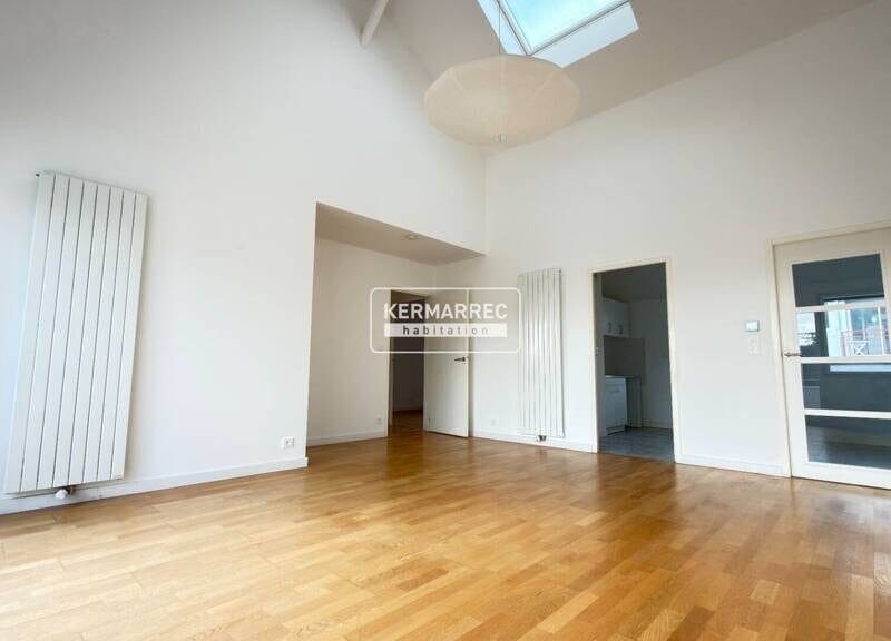 Appartement spacieux avec balcon et garage à [Localisation]