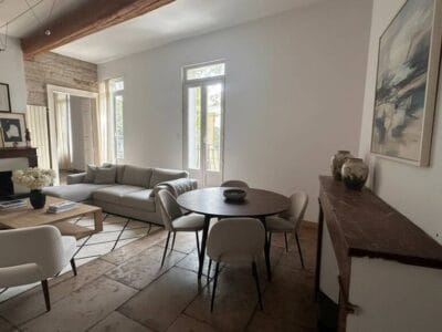 Bel appartement lumineux avec balcon et garage