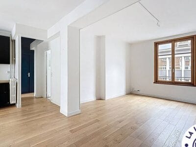 Appartement spacieux avec garage et balcon à [Localisation]