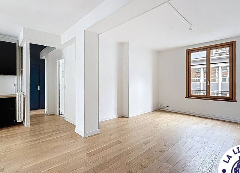 Appartement spacieux avec garage et balcon à [Localisation]