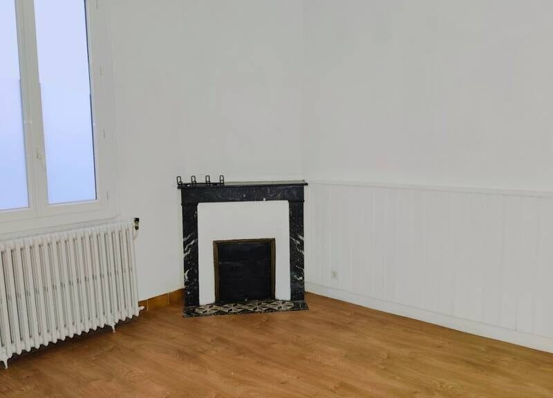 Appartement spacieux avec balcon et garage à [Localisation]