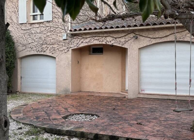 Appartement spacieux avec garage et balcon à [Localisation]